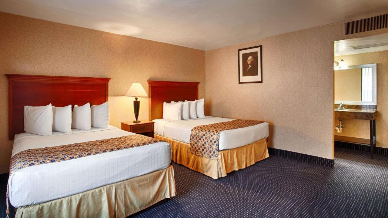 Hotel Pentagon Arlington Dış mekan fotoğraf