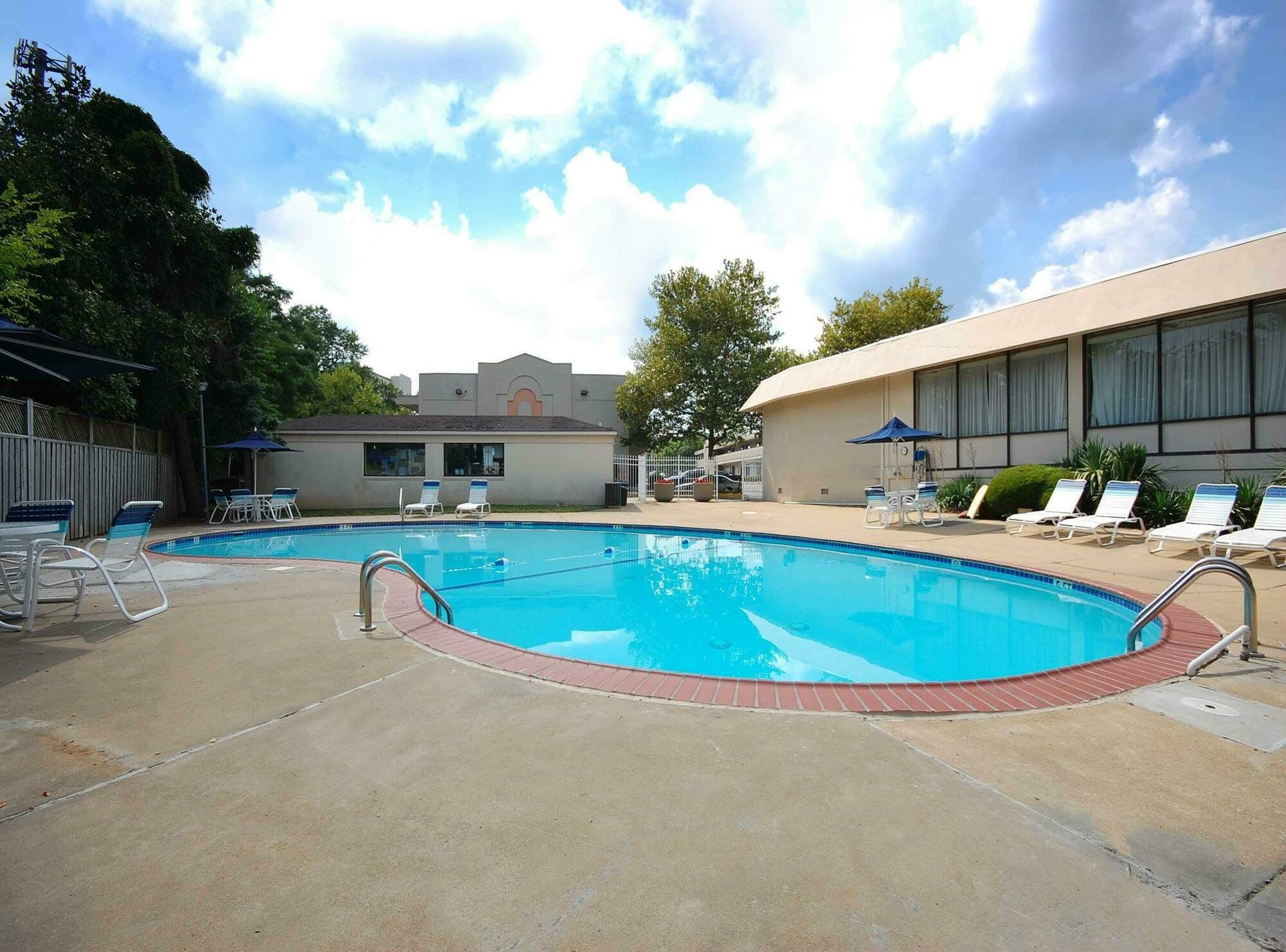 Hotel Pentagon Arlington Dış mekan fotoğraf
