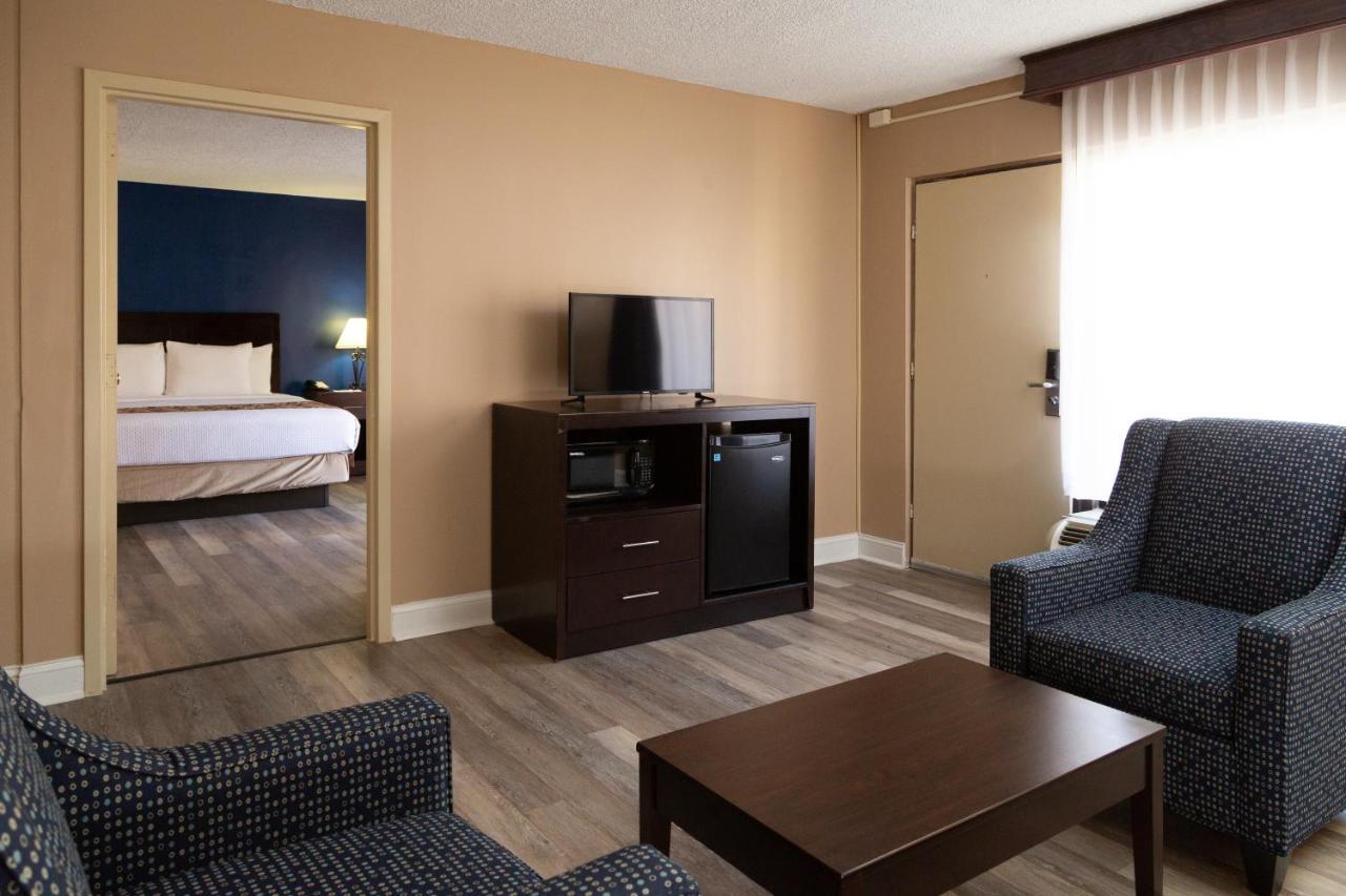 Hotel Pentagon Arlington Dış mekan fotoğraf